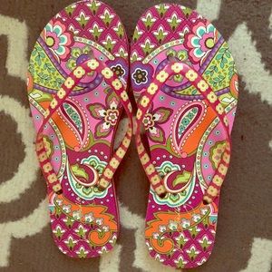 Vera Bradley flip flops 🌞